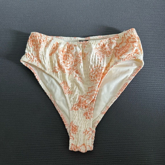 Triangl Orange/White Cinched Scrunch Floral High Waisted Bikini Bottoms size S - Picture 2 of 6